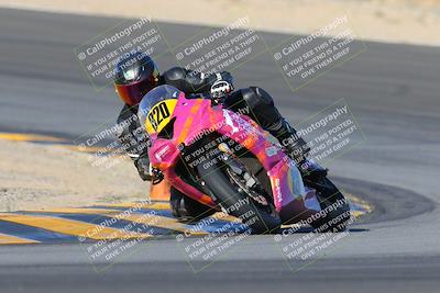 media/Dec-18-2022-SoCal Trackdays (Sun) [[8099a50955]]/Turn 10 (140pm)/